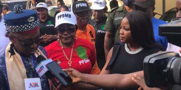 Popular Enugu Traditional Ruler hails Favour Ugwuanyi’s track record in Education