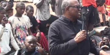 Enugu chocks as Peter Obi storms urban markets