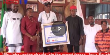 VIDEO: IGBO YOUTHS, JOIN POLICE RECRUITMENT, ARMED FORCES – IGWE MMAKU SAYS, RECEIVES AWARD FROM P3G